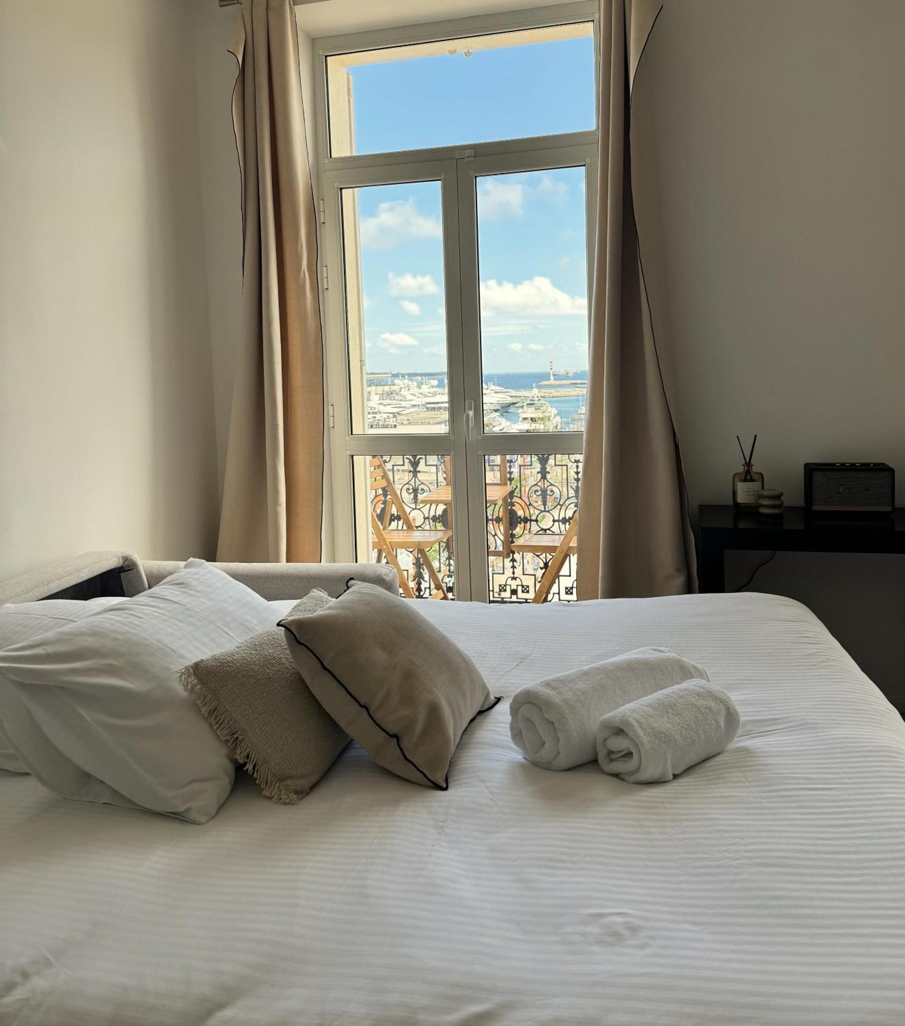 Deluxe Seaview Balcony - 2 Min Palais & *