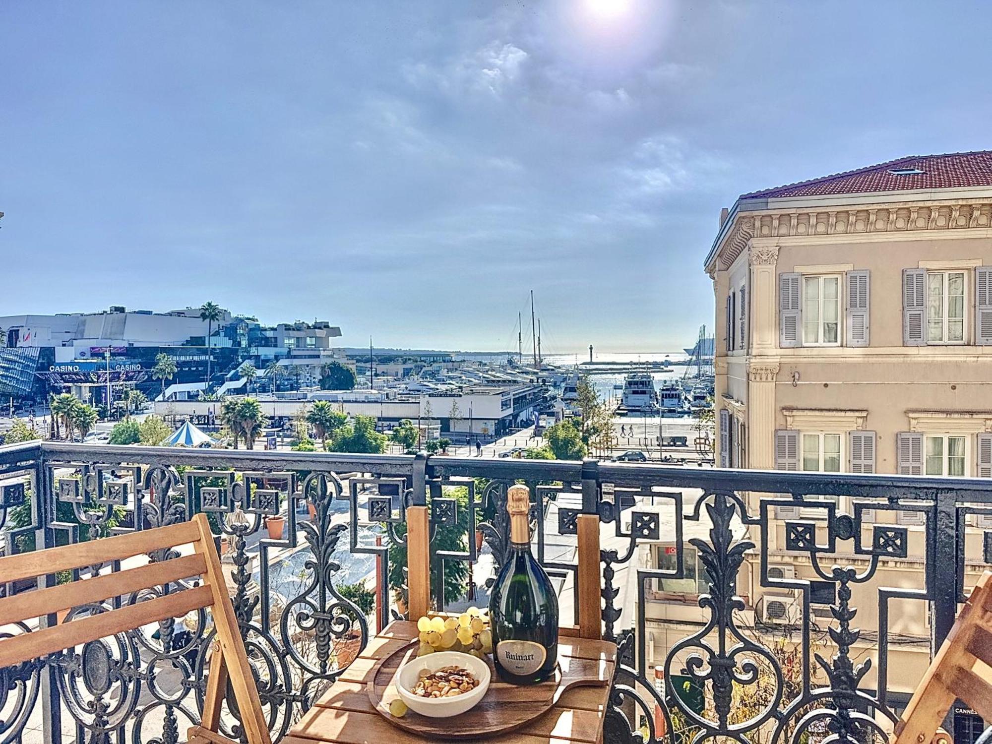Apartment Deluxe Seaview Balcony - 2 Min Palais & Cannes